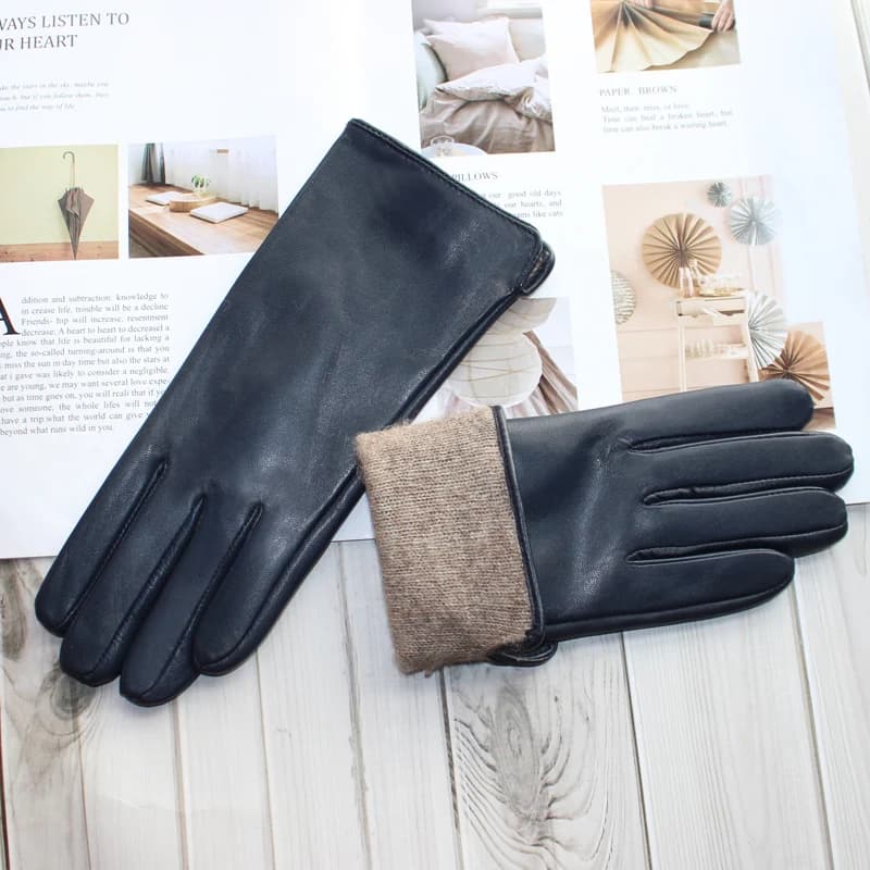 gant noir élégant